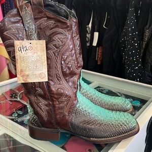 DAN POST Cowgirl Cowboy Boots NEW